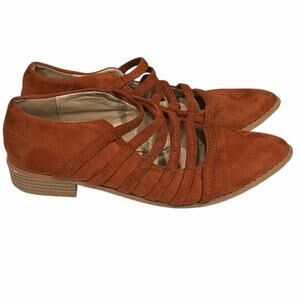 TG size 7.5 strappy rust colored suede flats